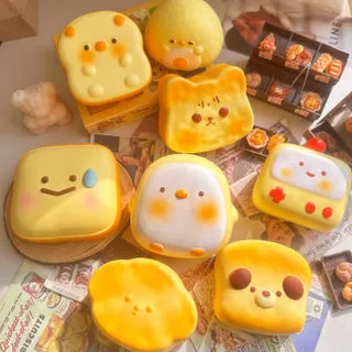 สควิสชี่ ของเล่นบีบสกุชชี่ รูปขนมปัง แบบนิ่ม คลายเครียด บีบขนมปังของเล่น Squishy