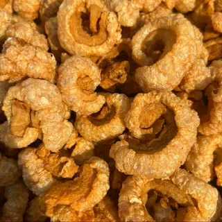 แคบหมูติดมันสูตรยายกะลอ 500 กรัม เคี้ยวเพลิน กรอบอร่อย ทานกับอะไรก็อร่อย