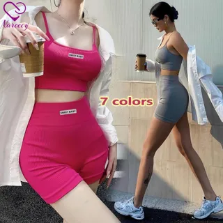 ชุดกีฬาโยคะ2ชิ้น สปอร์ตบราเสื้อมีฟองน้ำ+กางเกงขาสั้น ยืดหยุ่นสูง ใส่สบาย พร้อมเสื้อกั๊กและแผ่นรองหน้าอก แห้งเร็ว Sport ออกกำลังกาย