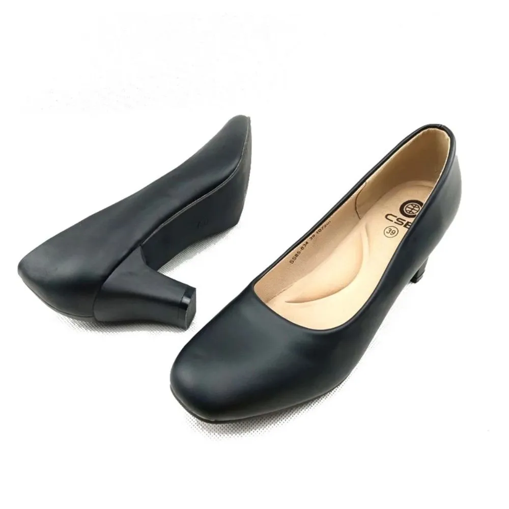 แนะนำ 10 รองเท้ารับปริญญา ผู้หญิง ยี่ห้อไหนดี 2567 ถูกระเบียบ พื้นนุ่ม ใส่สบาย