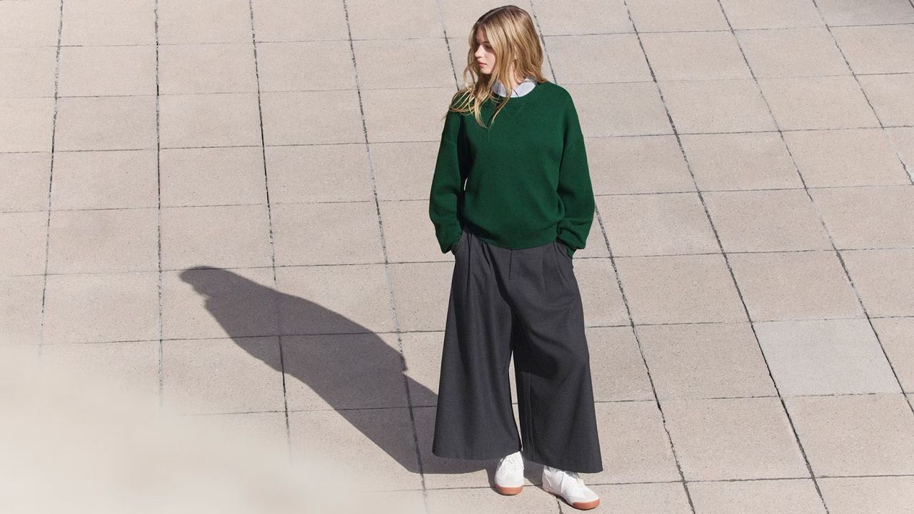 เส้นทาง 20 ปีบนความล้มเหลวและความสำเร็จ อะไรคือสิ่งที่ทำให้ Uniqlo ตีตลาดอเมริกาได้อย่างรวดเร็ว ขึ้นแท่นแบรนด์เสื้อผ้าอันดับ 3 ของโลก และยังปรากฏในป๊อปคัลเจอร์